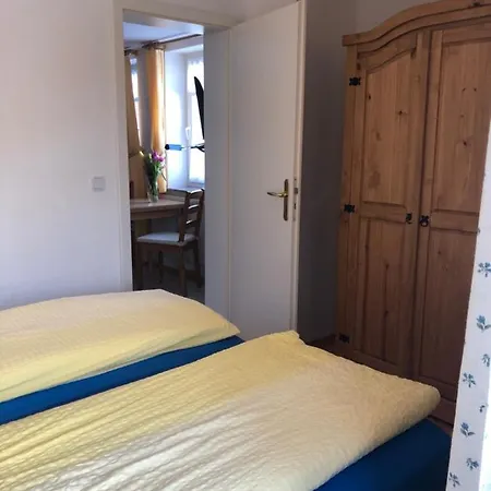 בית הארחה Gutshaus 3*