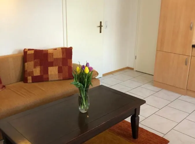 Gutshaus 3*