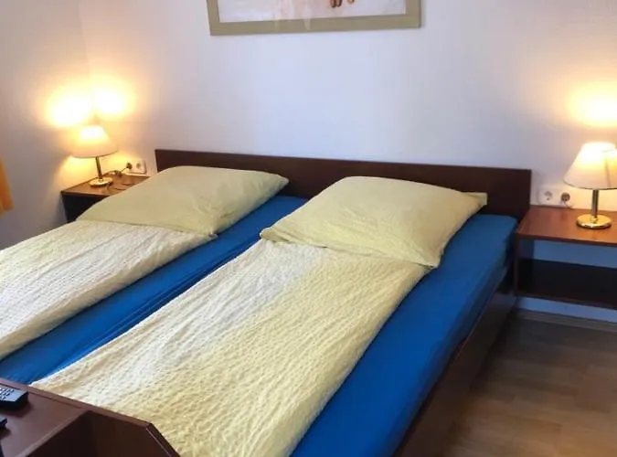 Guest house Gutshaus 3*