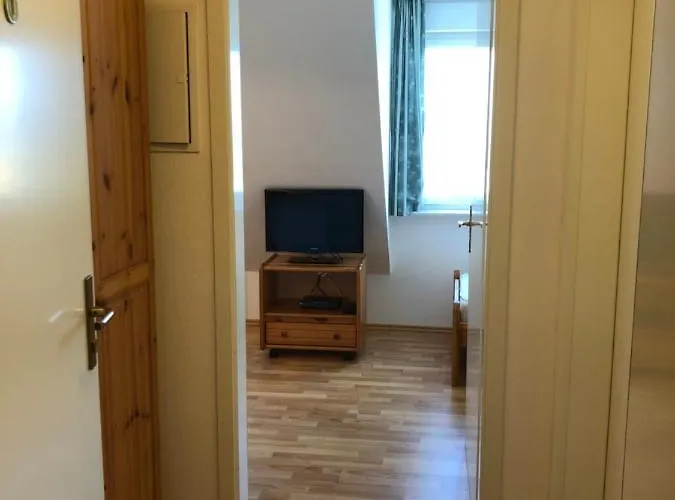 Gutshaus Guest house 3*