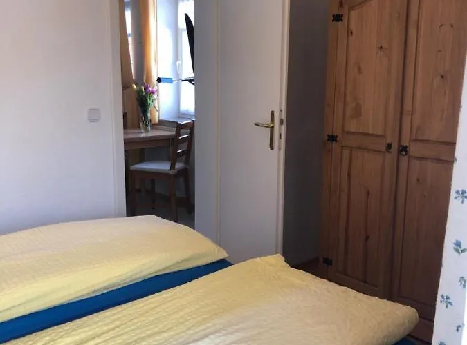 Guest house Gutshaus 3*